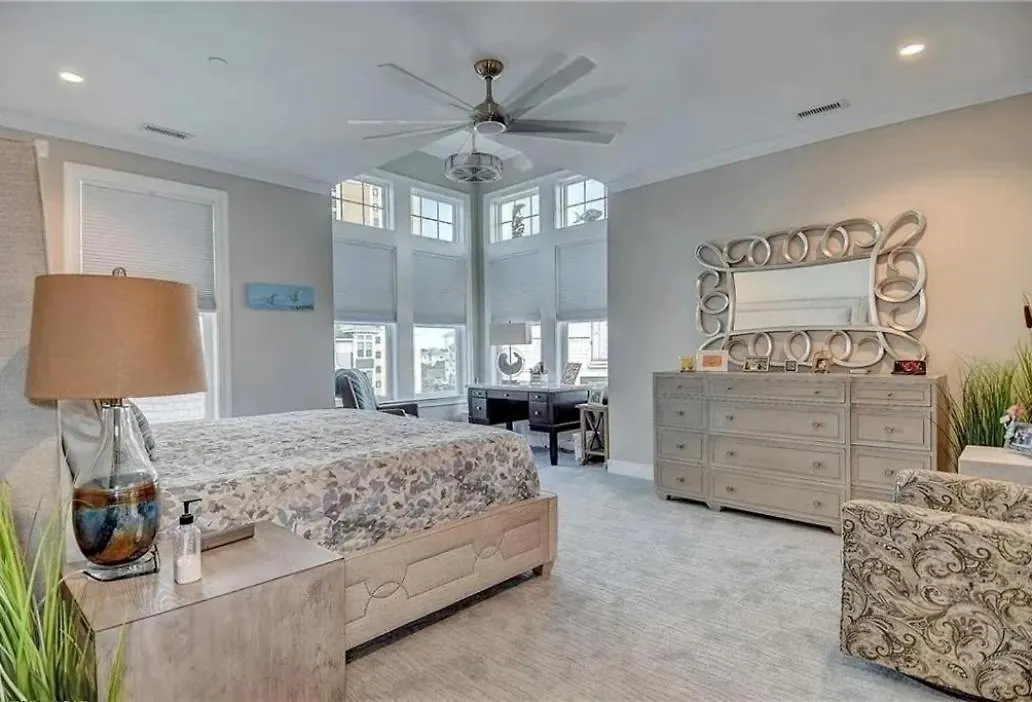 Luxury Penthouse On The Bay Διαμέρισμα Βιρτζίνια Μπιτς